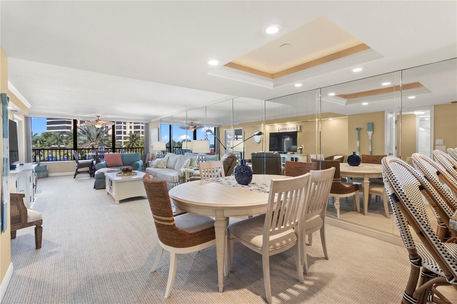 Image 24 of 46 For 5790 Midnight Pass Road 208