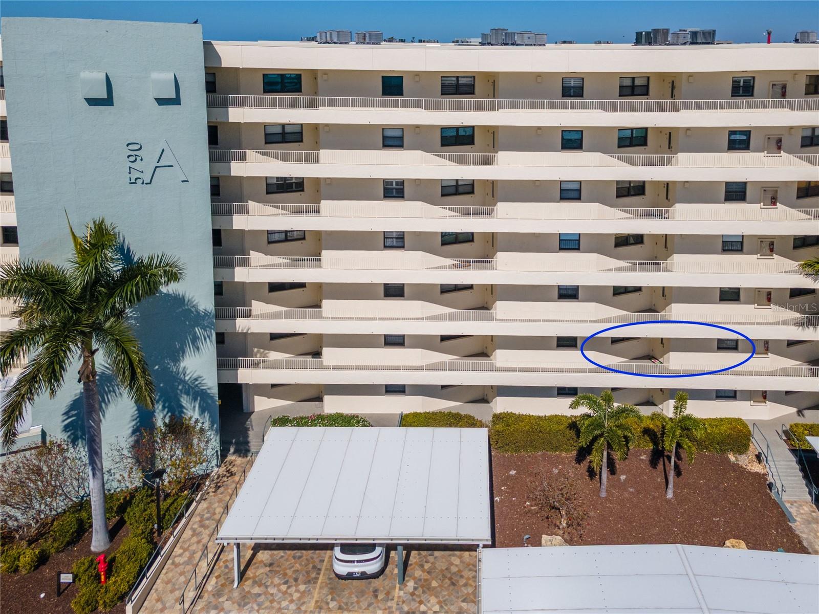 Image 3 of 46 For 5790 Midnight Pass Road 208