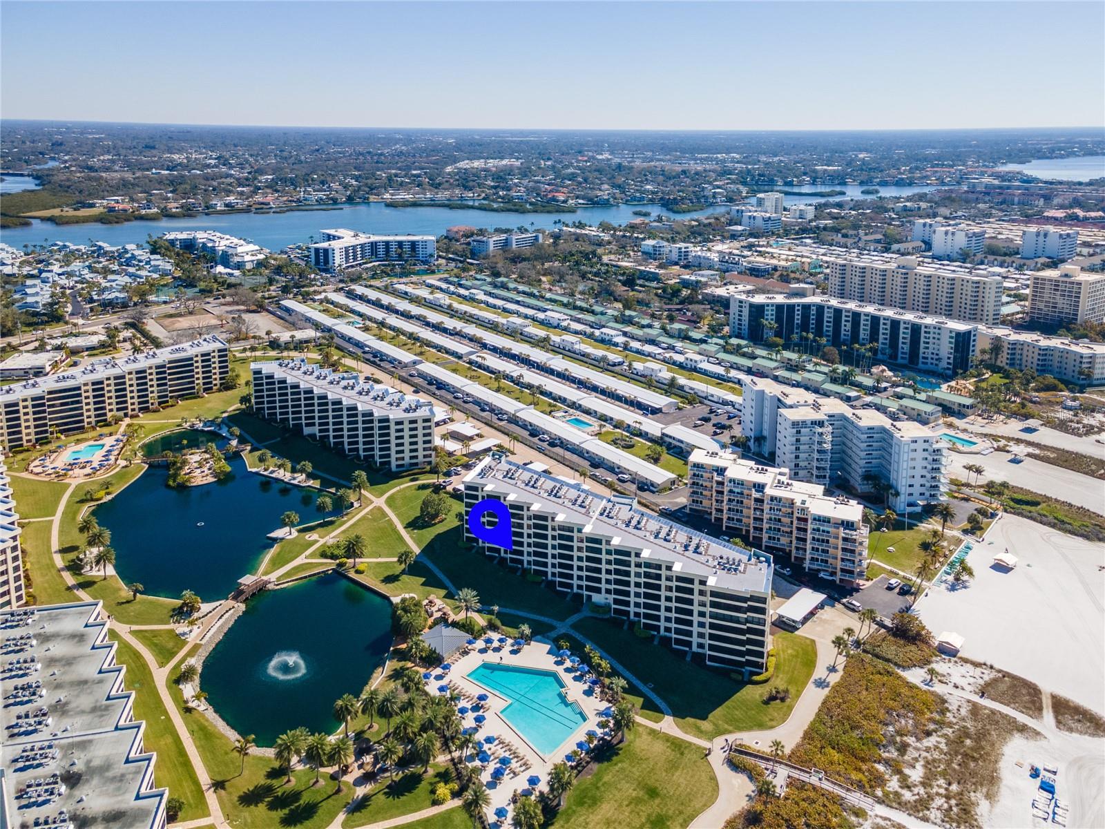 Image 7 of 46 For 5790 Midnight Pass Road 208