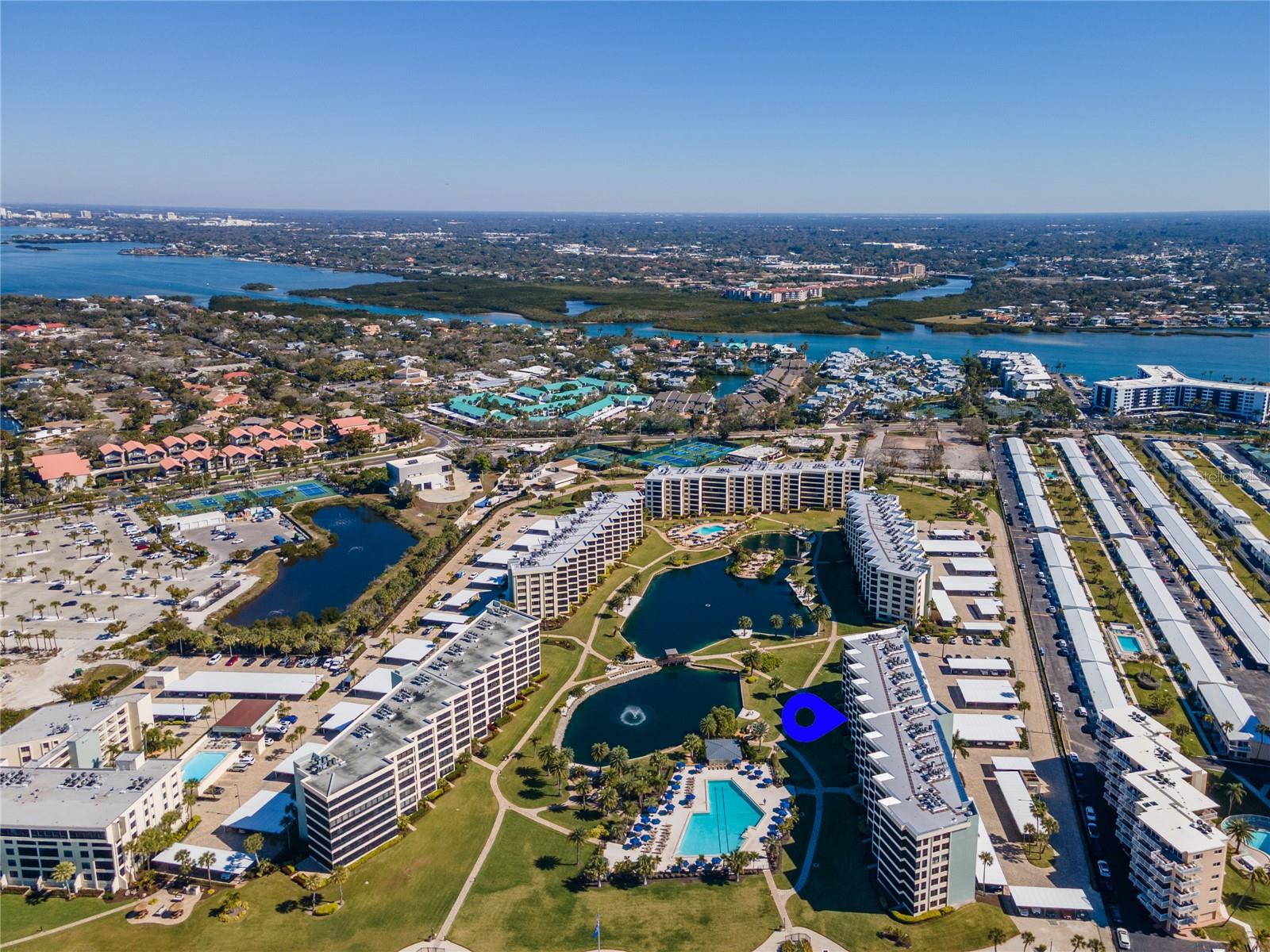 Image 9 of 46 For 5790 Midnight Pass Road 208