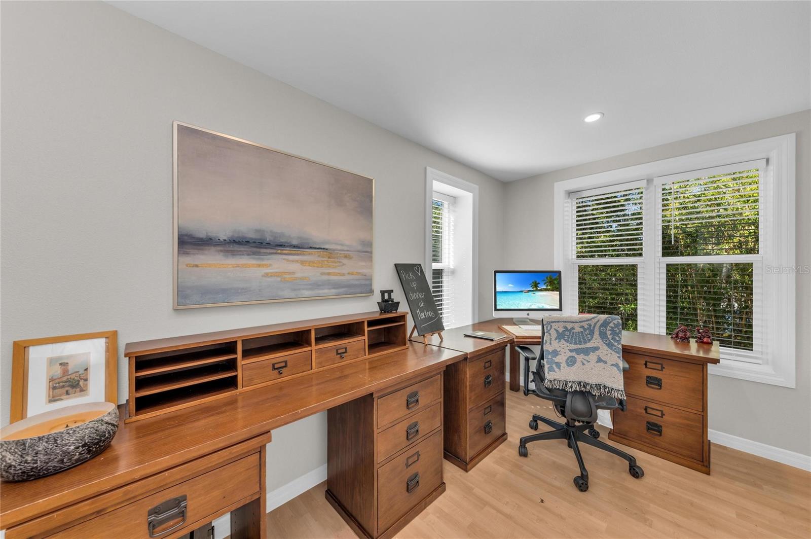 Listing photo id 84 for 1611 Hyde Park Street