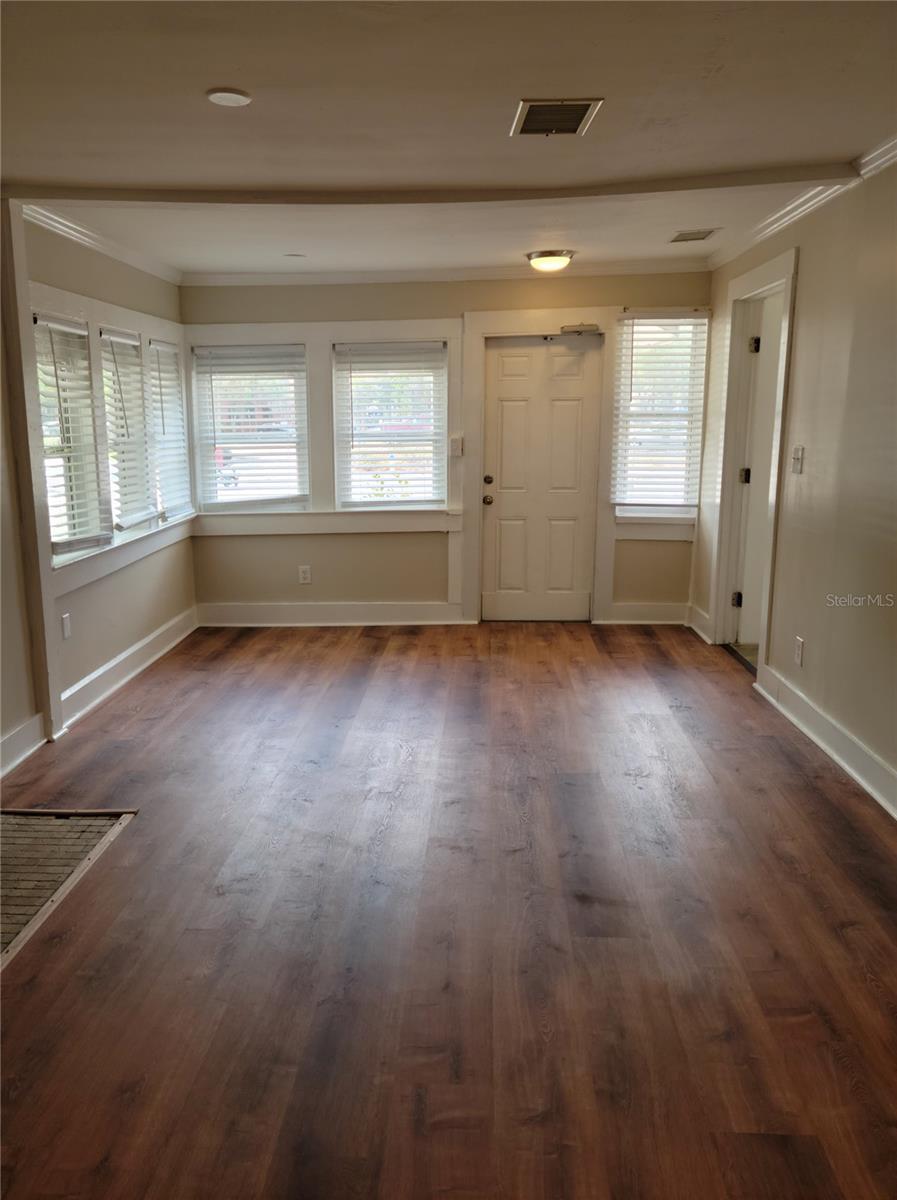 Image 4 of 13 For 1775 Fruitville Road