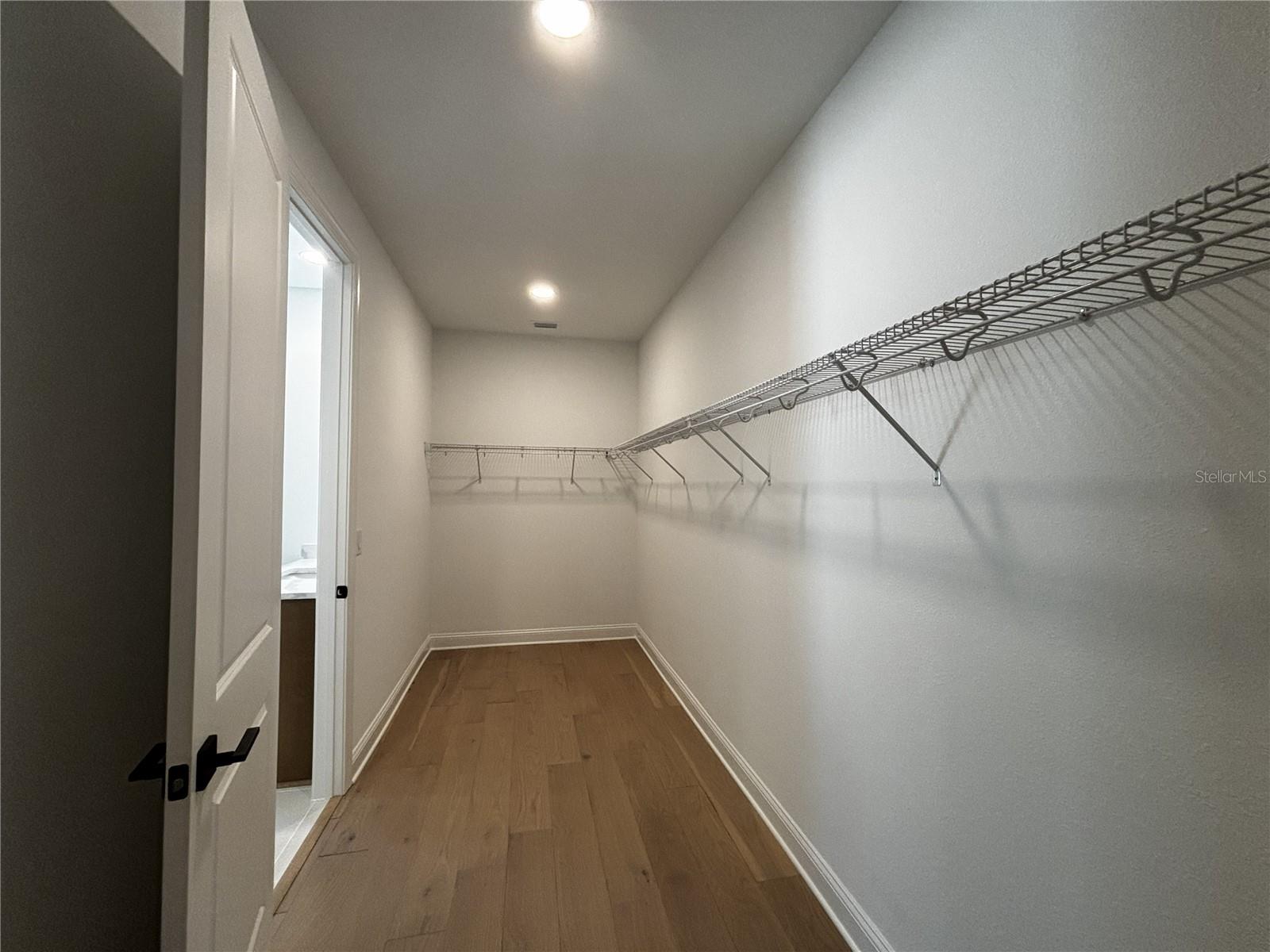 Listing photo id 16 for 5790 Freestone Circle