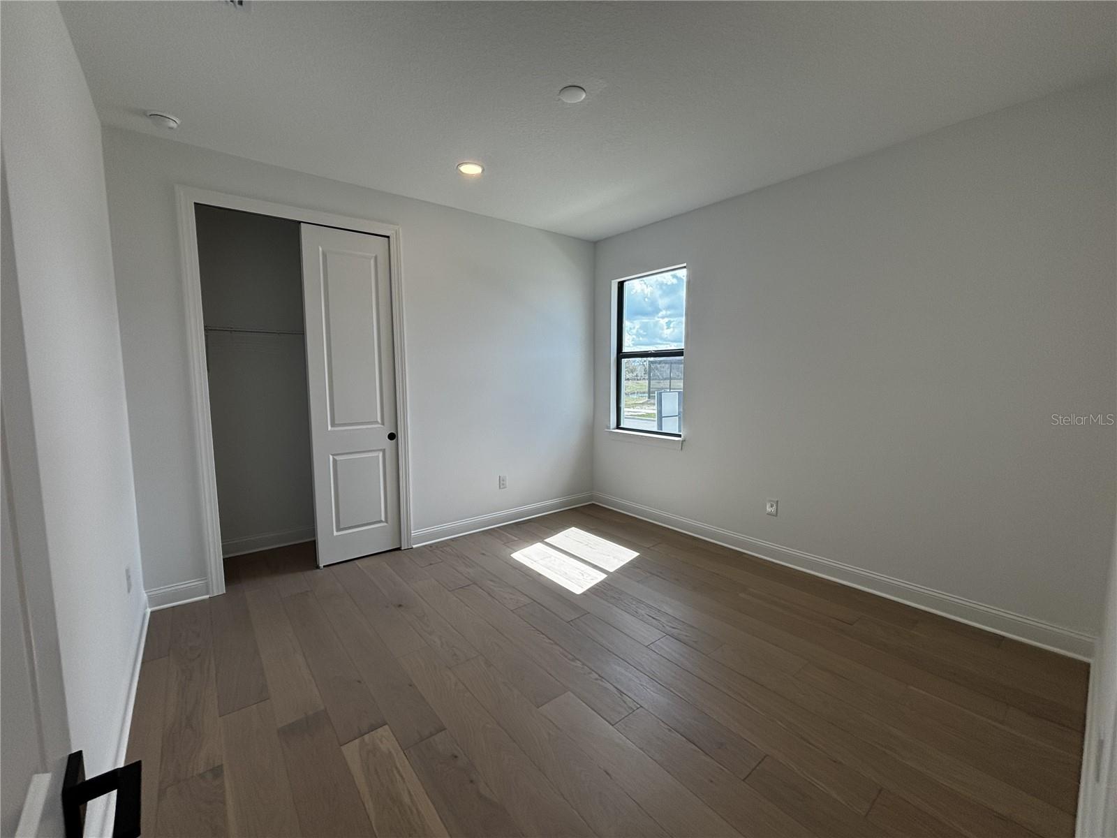 Listing photo id 18 for 5790 Freestone Circle