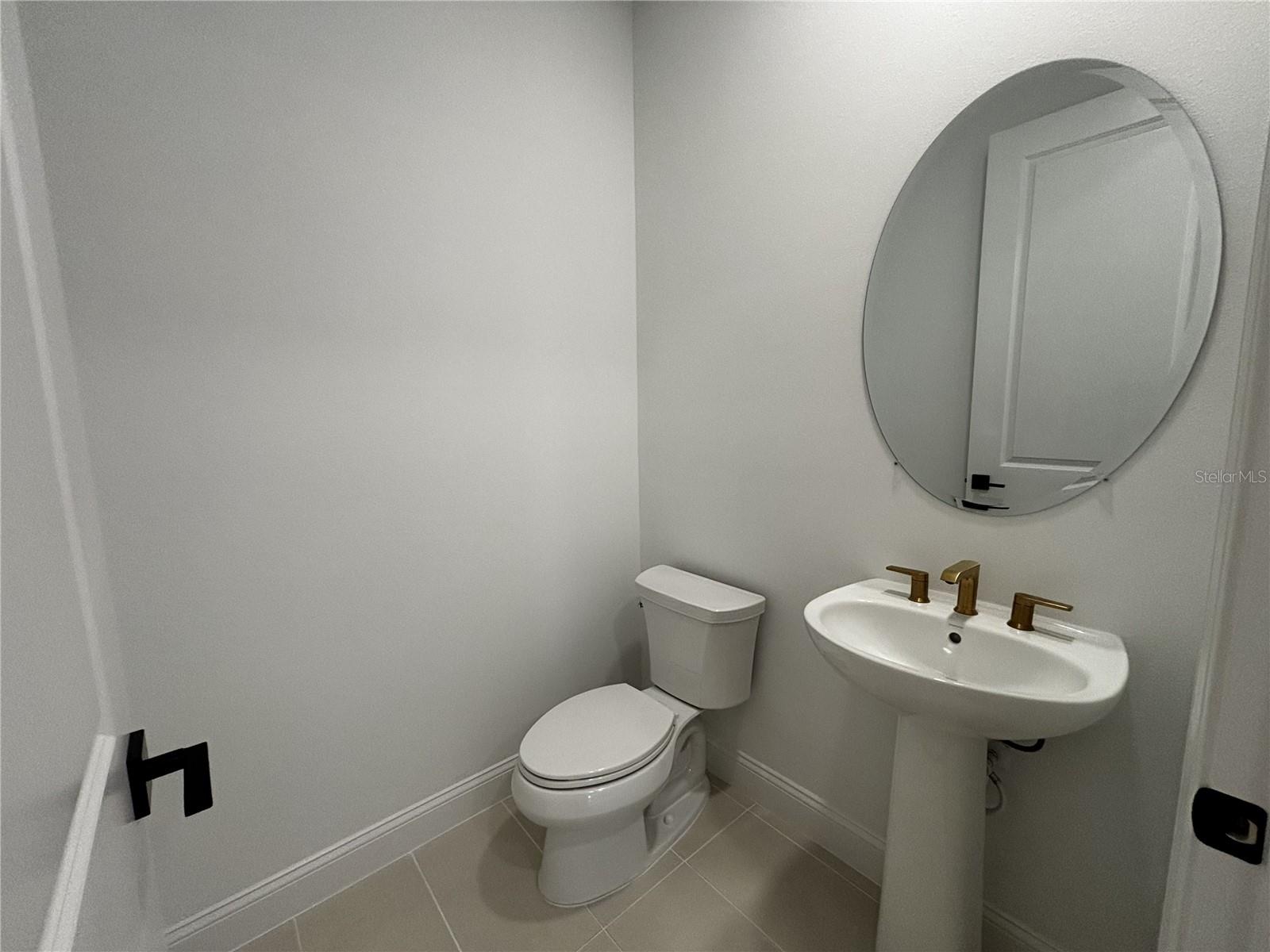 Listing photo id 21 for 5790 Freestone Circle