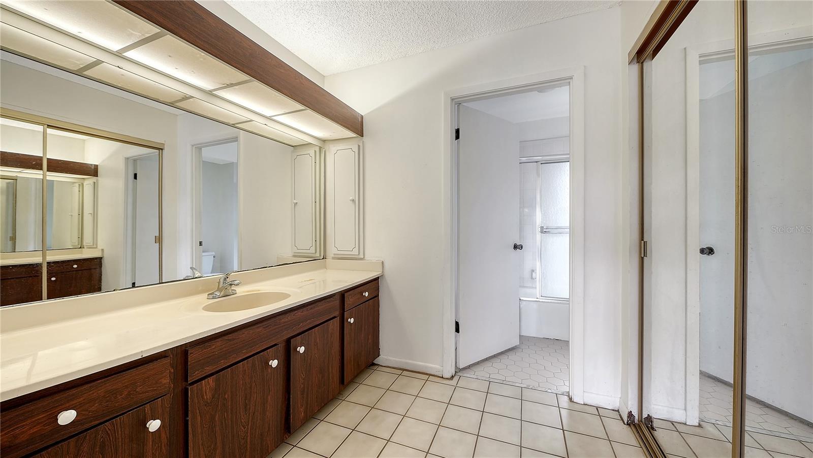 Image 13 of 39 For 2491 Crispin Court G3