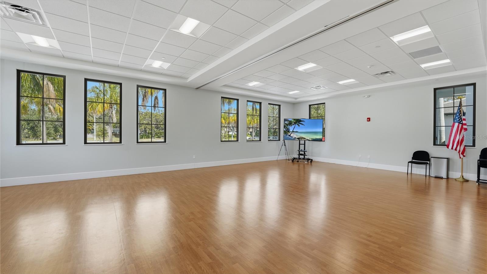 Image 27 of 39 For 2491 Crispin Court G3