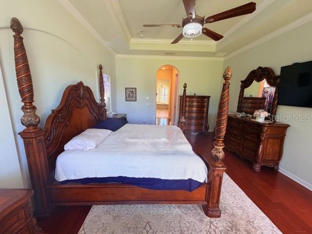 Image 11 of 60 For 16214 Mulholland Road