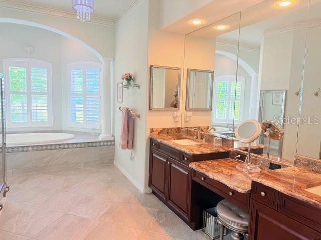 Image 17 of 60 For 16214 Mulholland Road