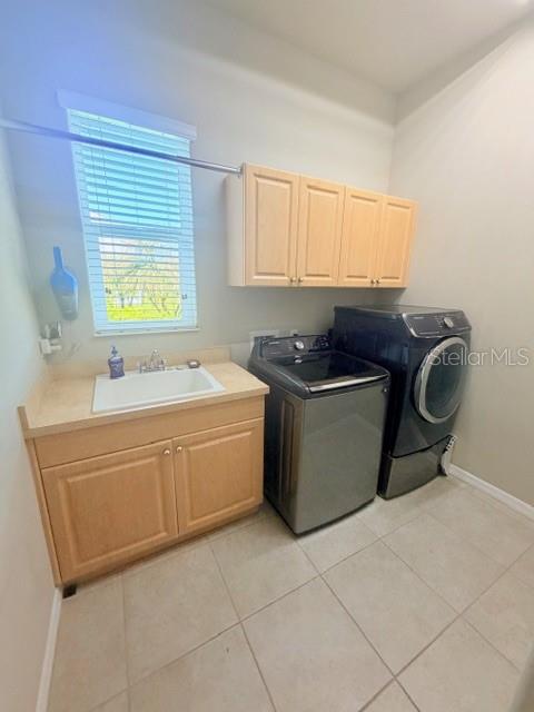 Image 42 of 60 For 16214 Mulholland Road