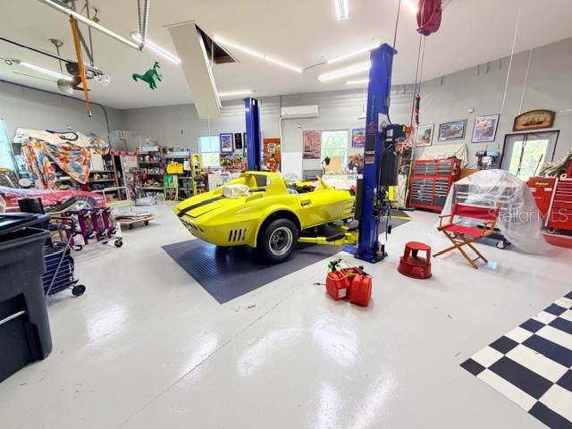 Image 46 of 60 For 16214 Mulholland Road