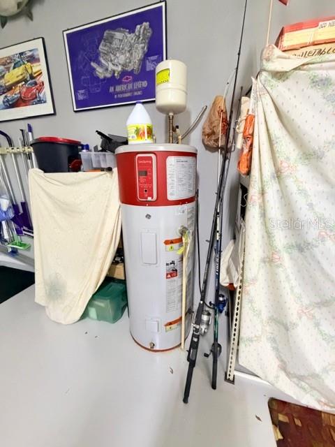 Image 48 of 60 For 16214 Mulholland Road