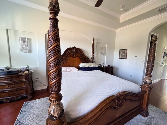 Image 9 of 60 For 16214 Mulholland Road