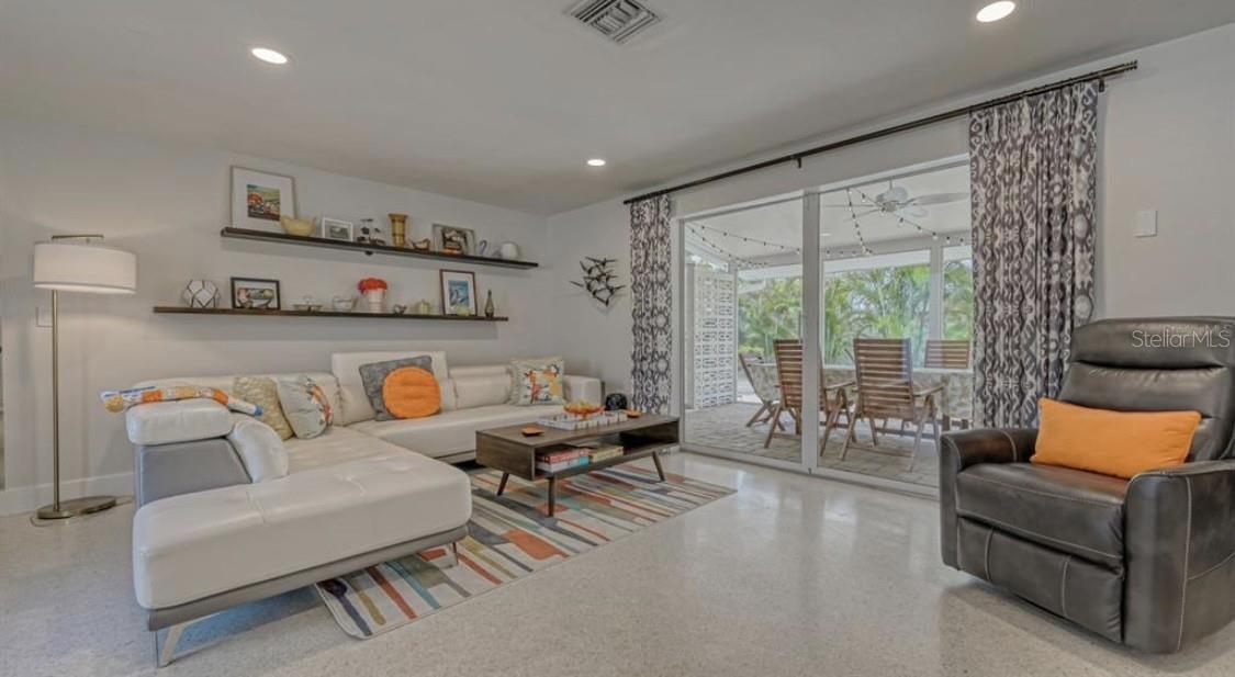 Image 5 of 52 For 2904 Homasassa Road