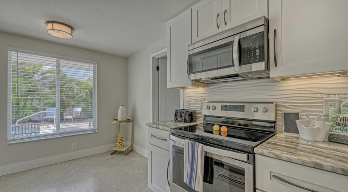 Image 8 of 52 For 2904 Homasassa Road