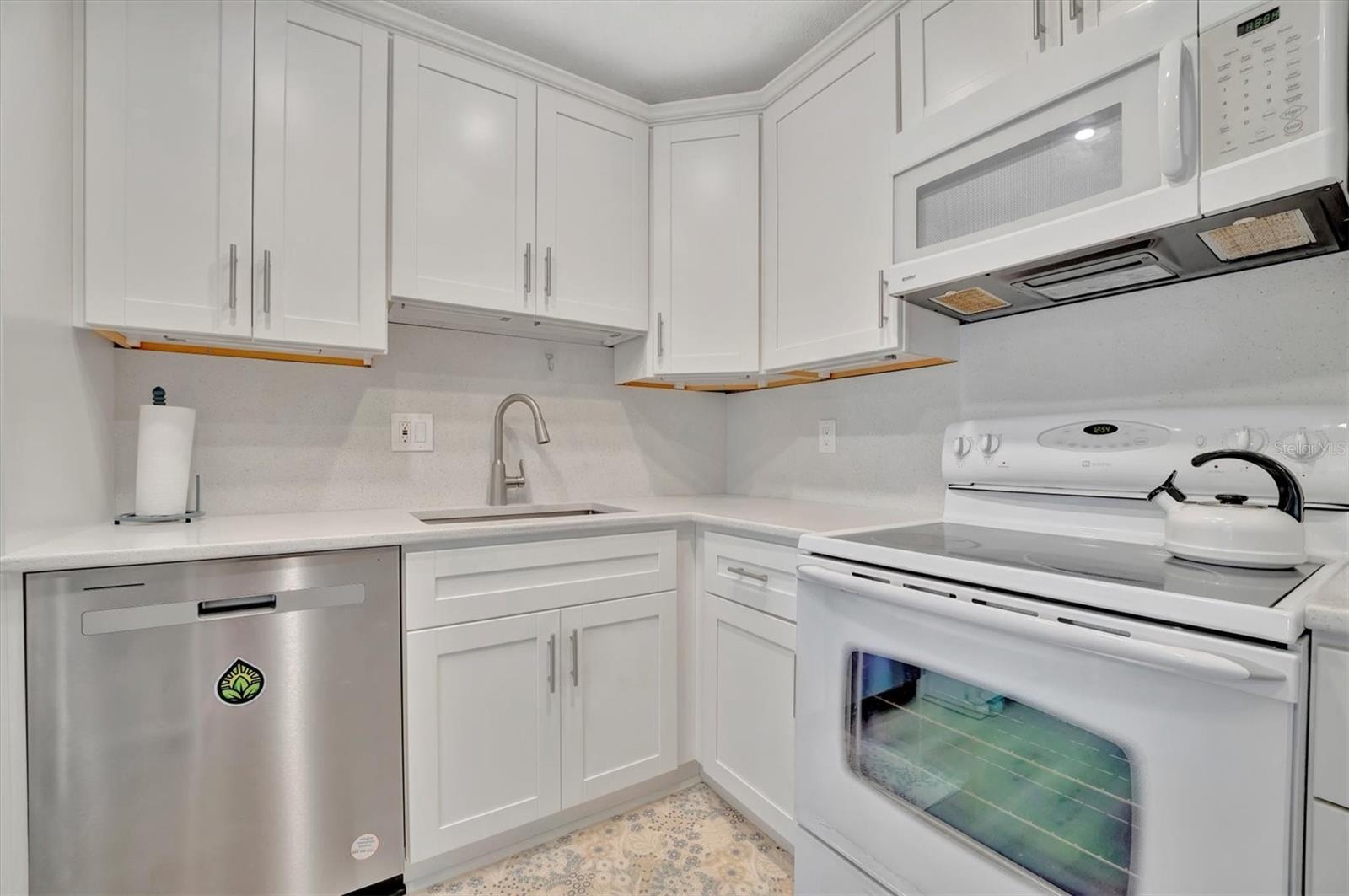 Image 23 of 52 For 4105 35th Avenue W 3