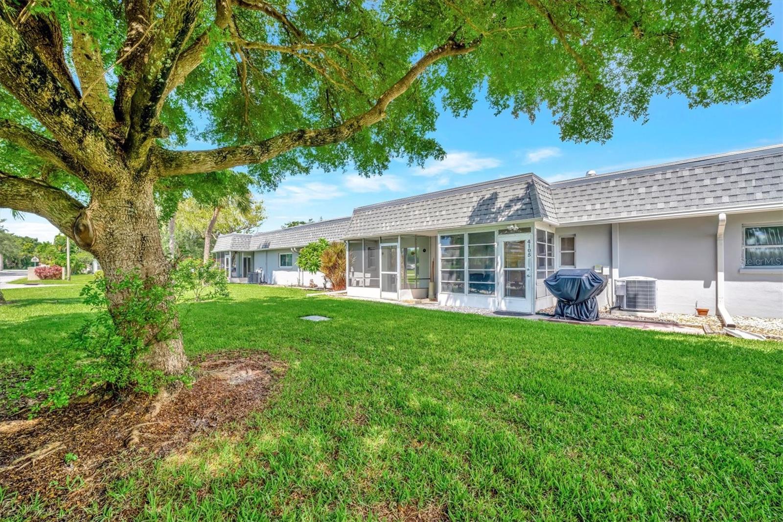 Image 30 of 52 For 4105 35th Avenue W 3