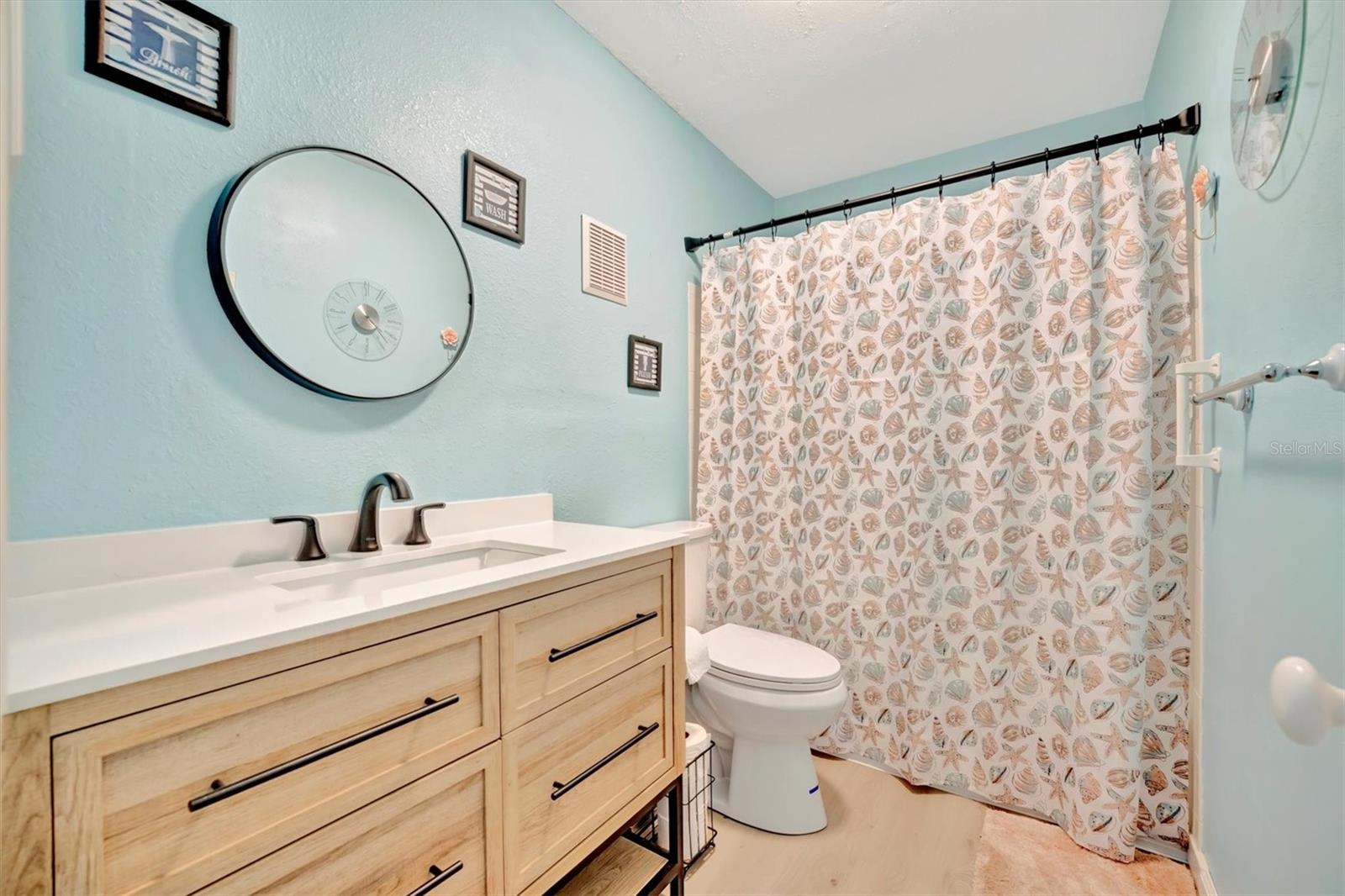 Image 44 of 52 For 4105 35th Avenue W 3