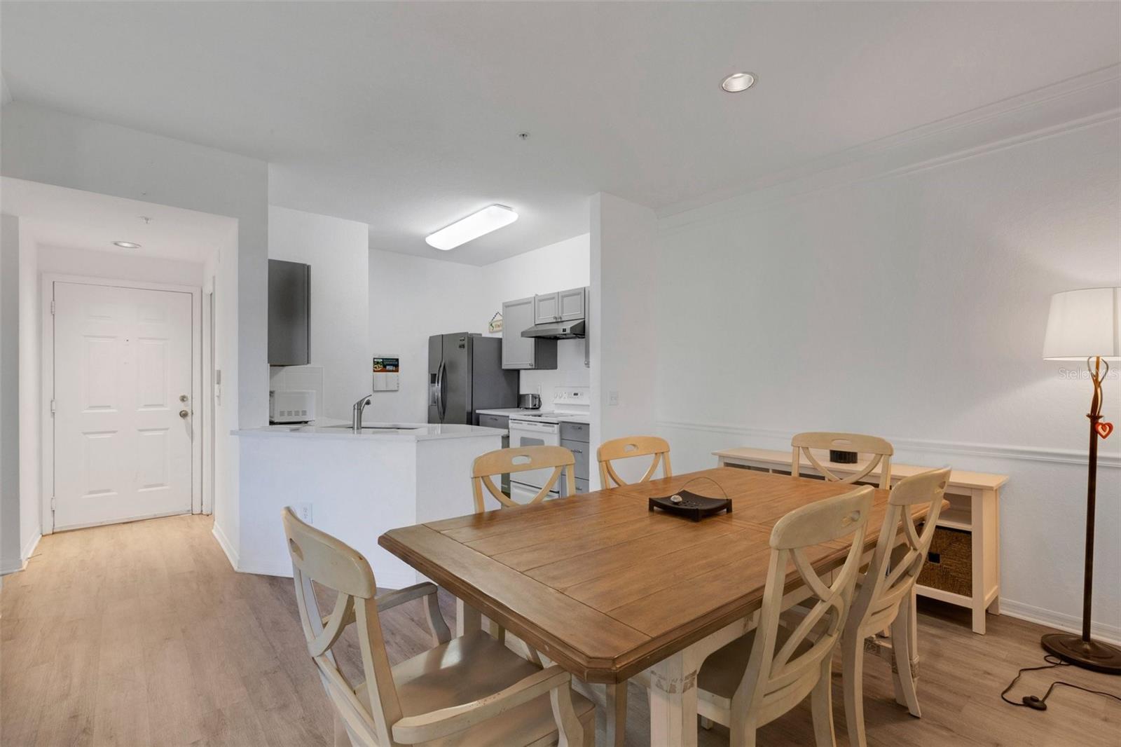 Image 10 of 40 For 5122 Northridge Road 112