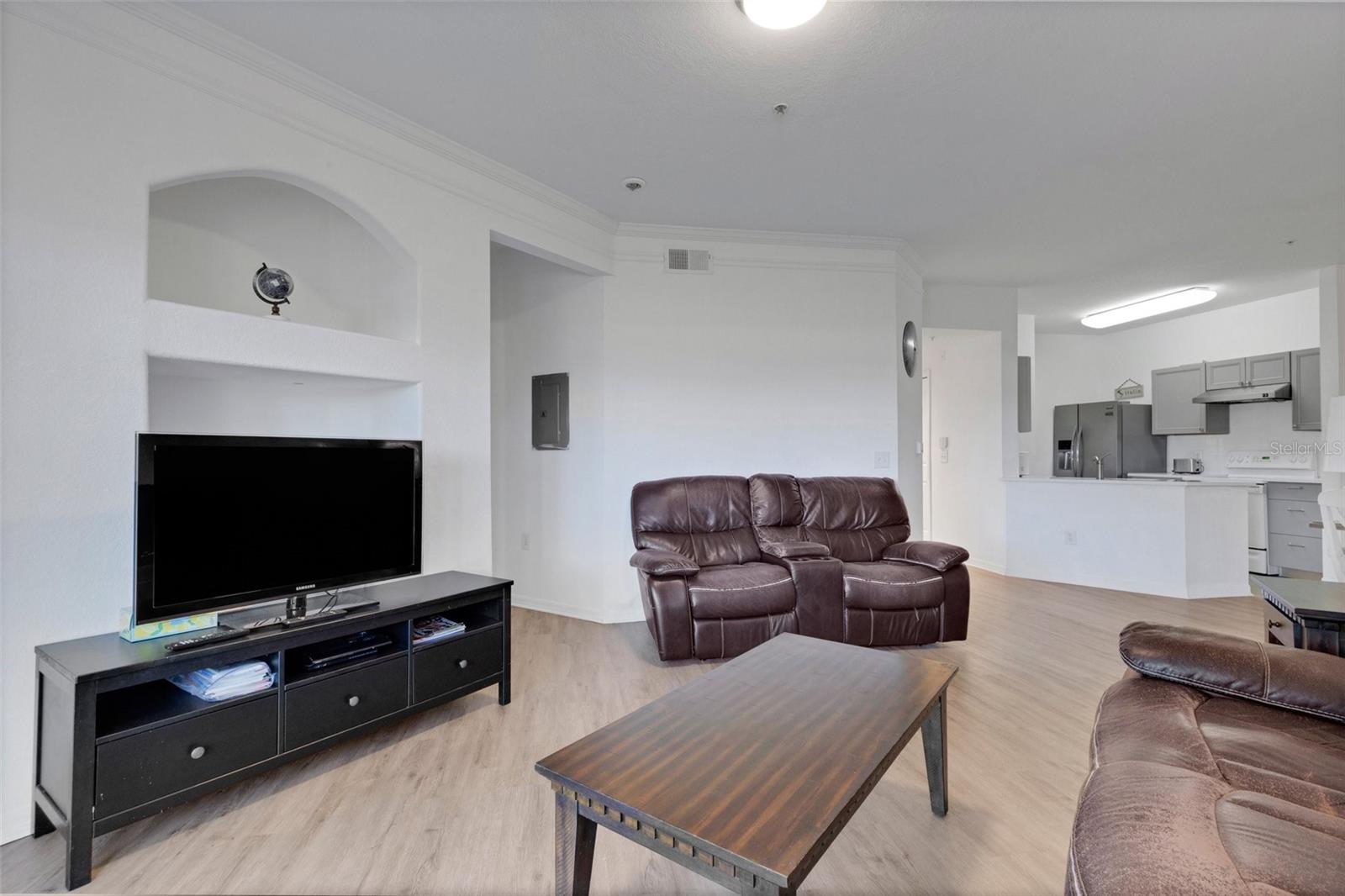 Image 15 of 40 For 5122 Northridge Road 112