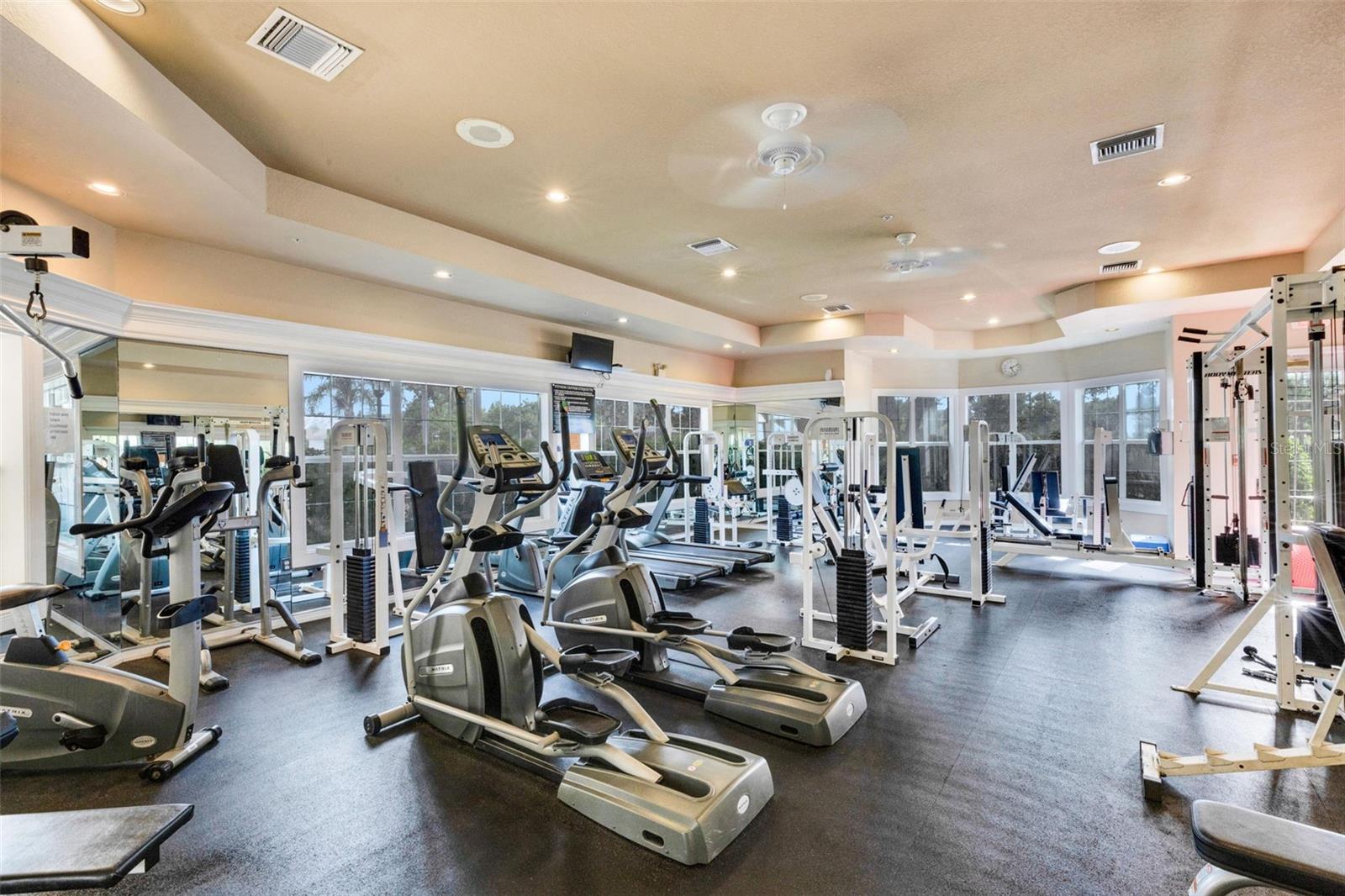 Image 34 of 40 For 5122 Northridge Road 112