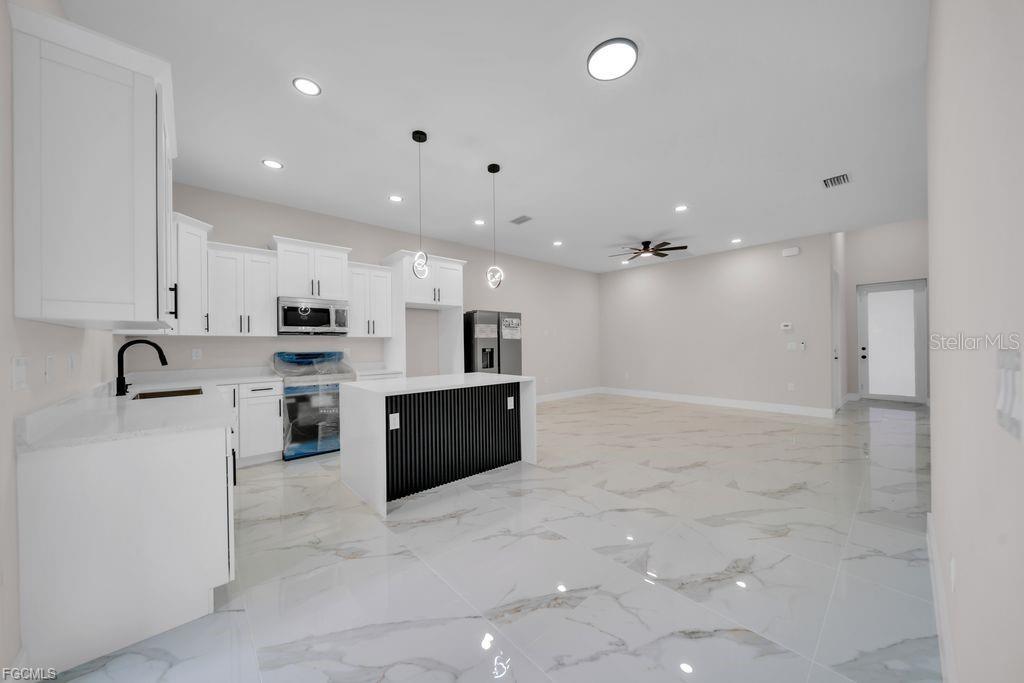 Image 16 of 50 For 225-227 Homer Avenue S