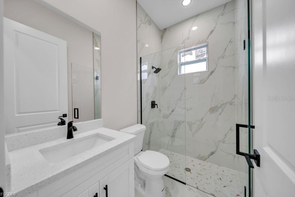 Image 19 of 50 For 225-227 Homer Avenue S