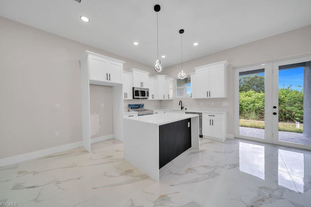 Image 26 of 50 For 225-227 Homer Avenue S