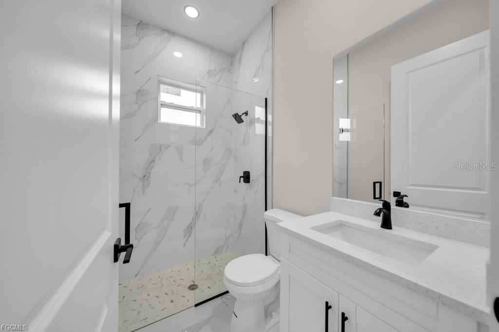 Image 42 of 50 For 225-227 Homer Avenue S