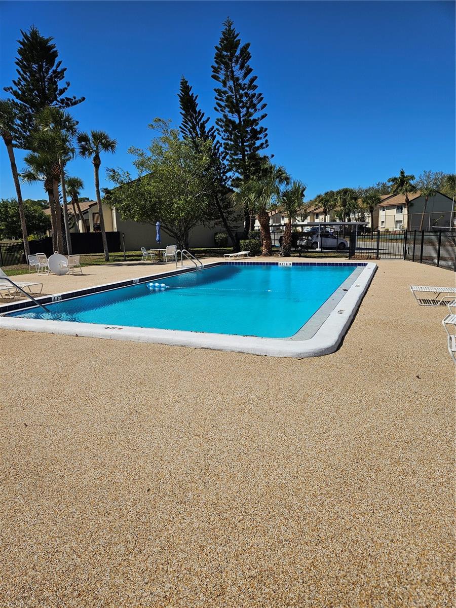 Image 18 of 19 For 2744 Hidden Lake Boulevard C