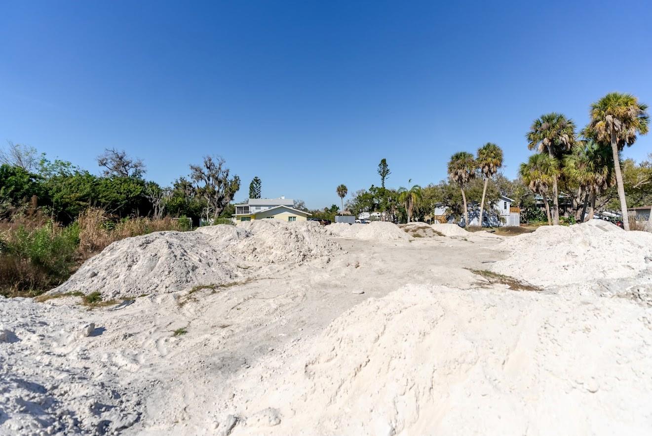 Image 12 of 19 For 360 Orchid Drive