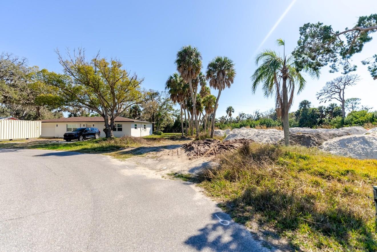 Image 4 of 19 For 360 Orchid Drive