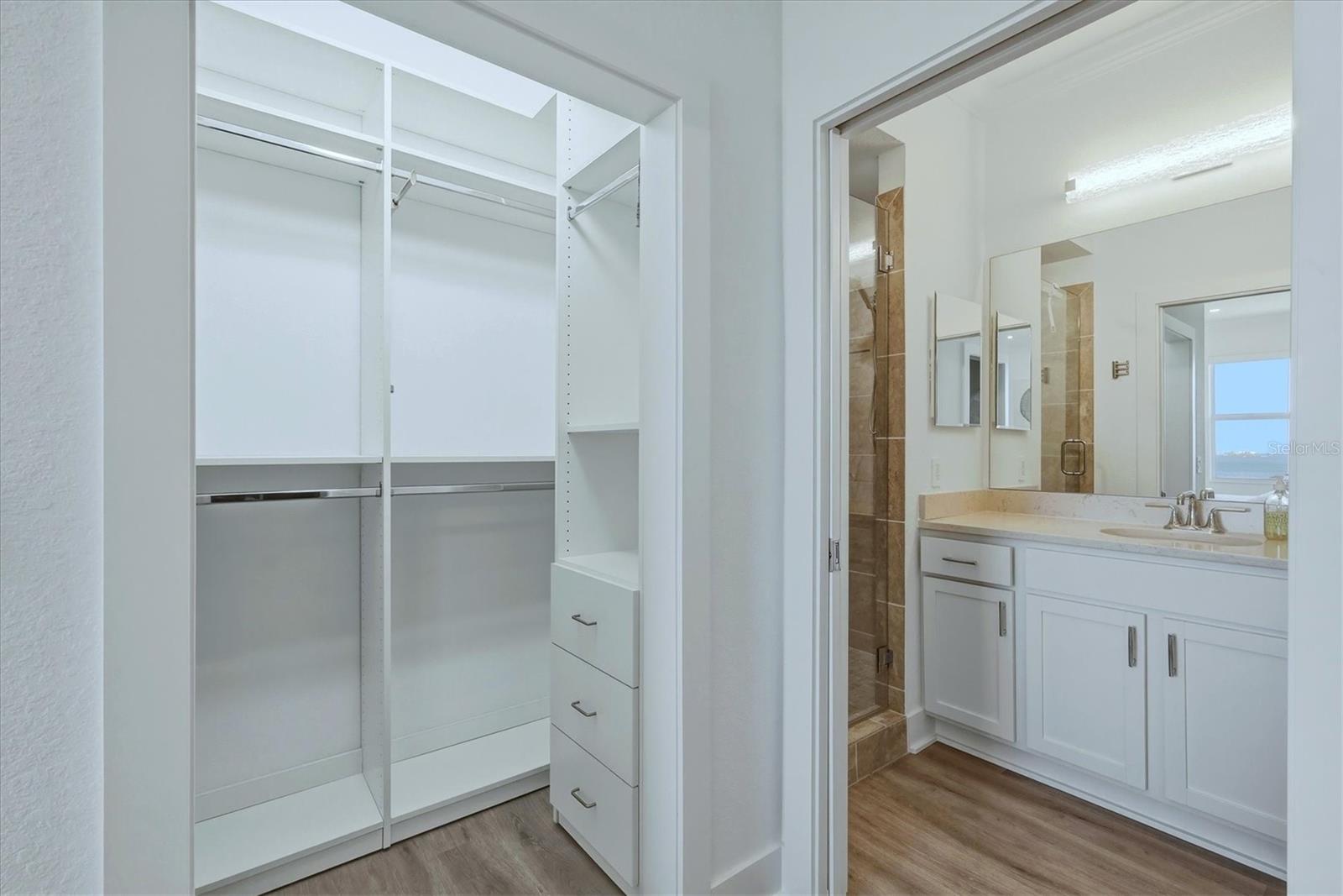 Image 30 of 54 For 850 Tidewater Shores Loop 301