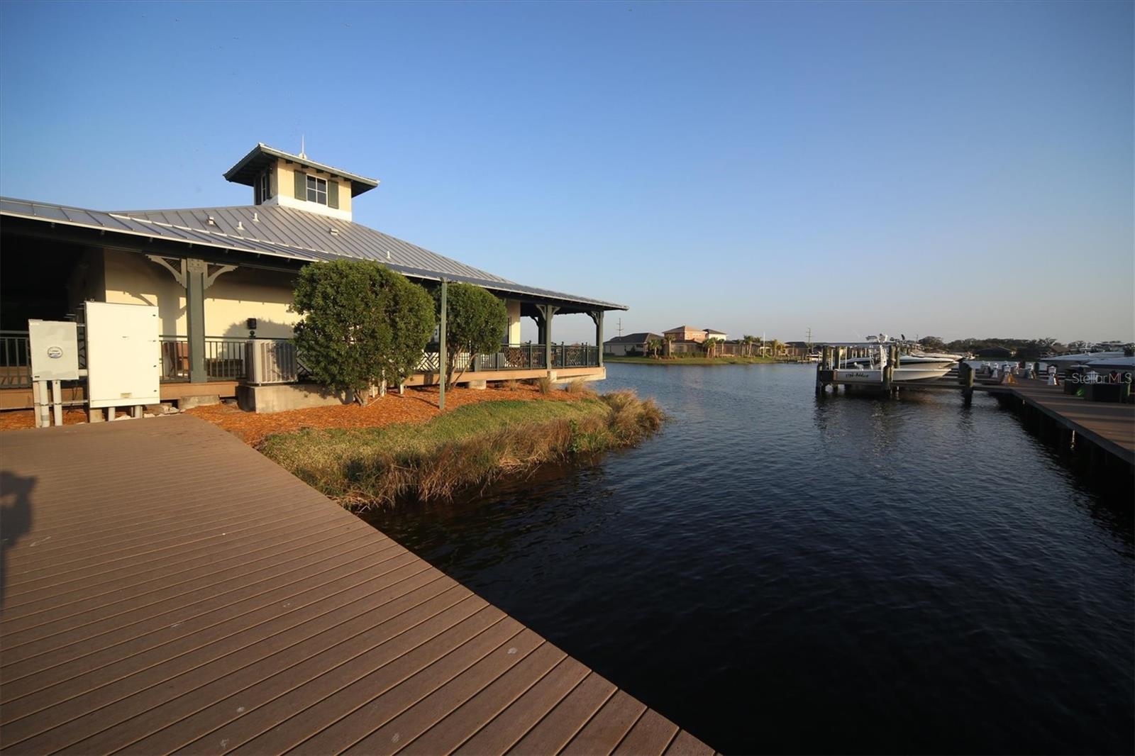 Image 43 of 54 For 850 Tidewater Shores Loop 301