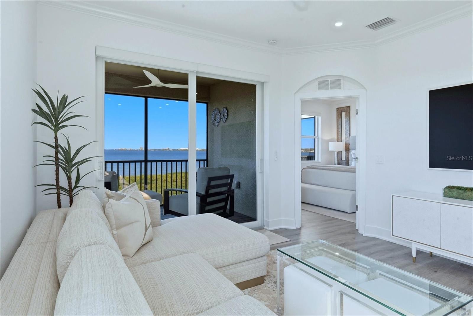 Image 7 of 54 For 850 Tidewater Shores Loop 301