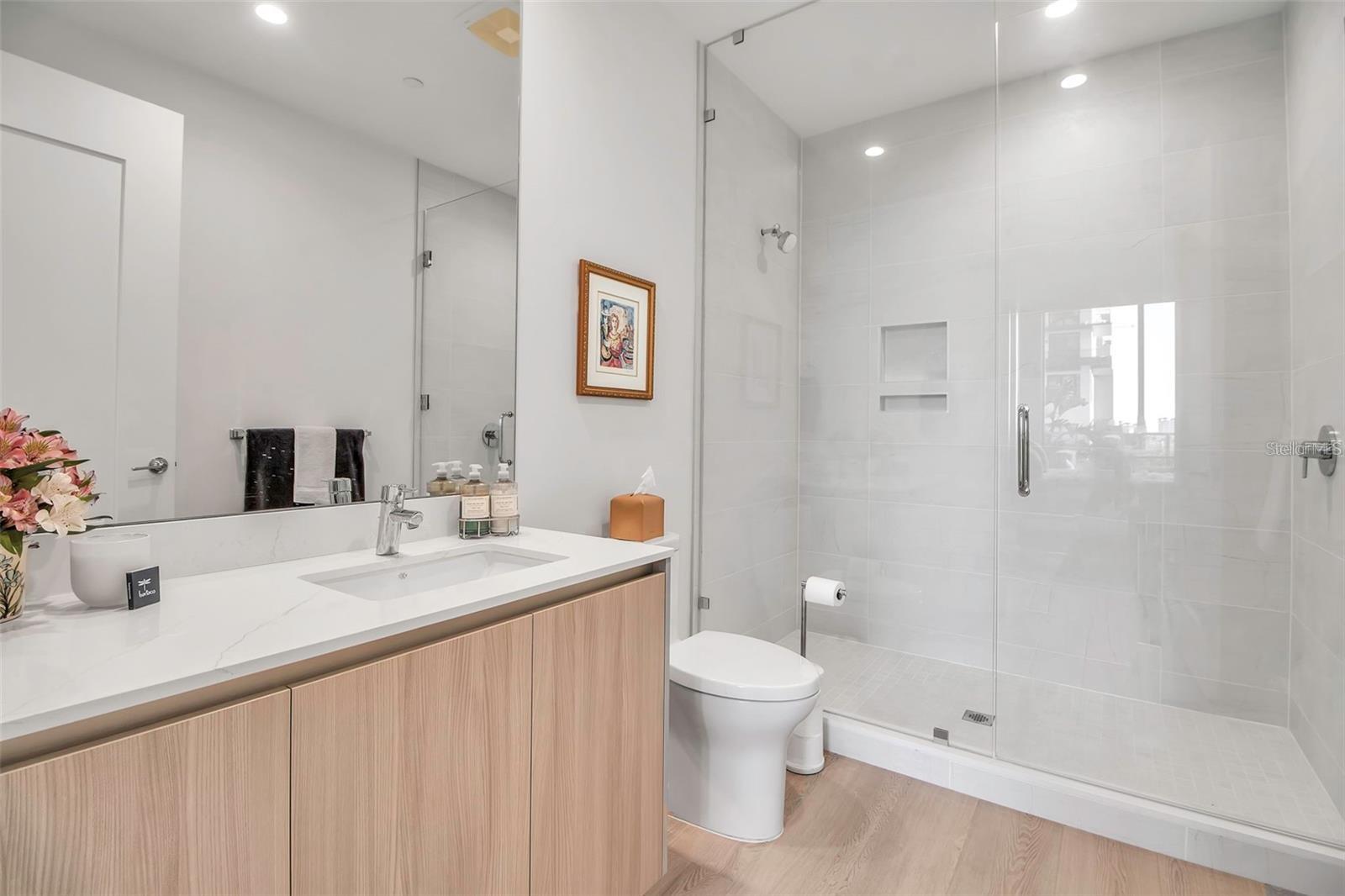 Image 16 of 31 For 301 Quay  503