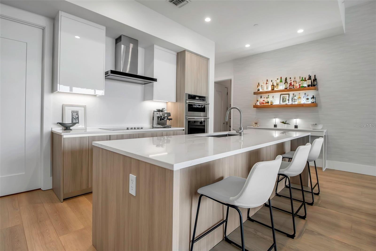 Image 3 of 31 For 301 Quay  503