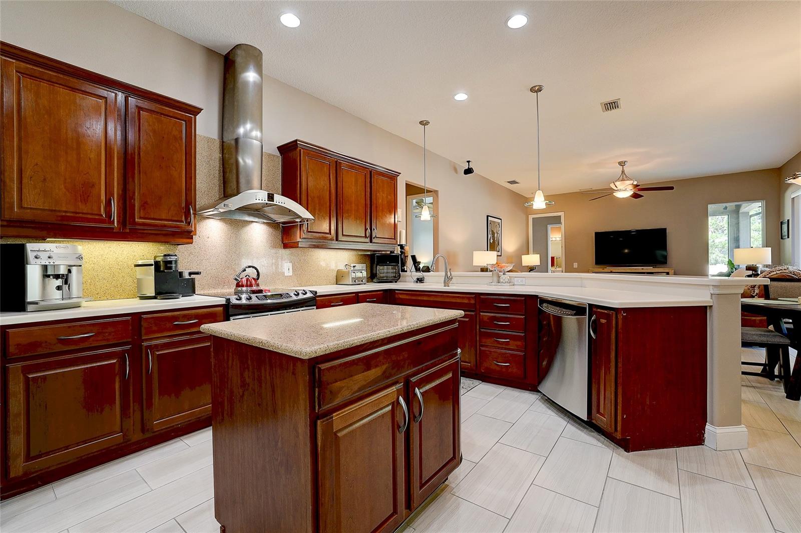 Image 8 of 50 For 11447 57th Street E