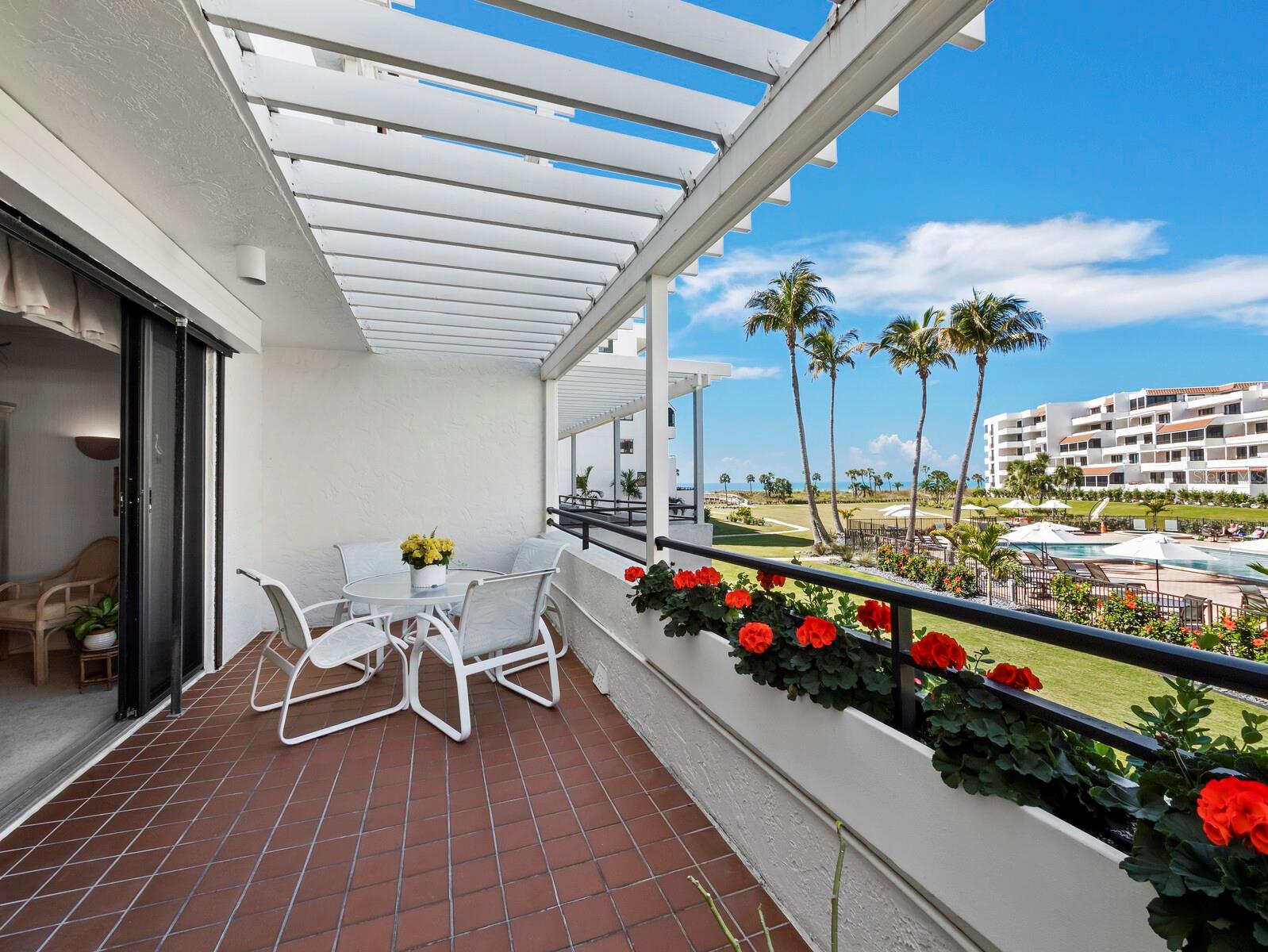 Image 13 of 65 For 1445 Gulf Of Mexico Drive 103