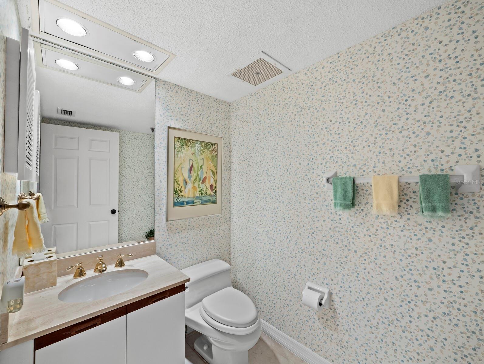 Image 25 of 65 For 1445 Gulf Of Mexico Drive 103