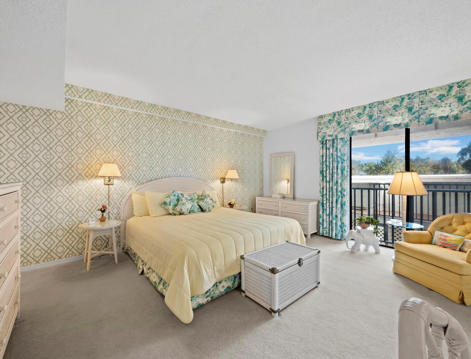 Image 31 of 65 For 1445 Gulf Of Mexico Drive 103