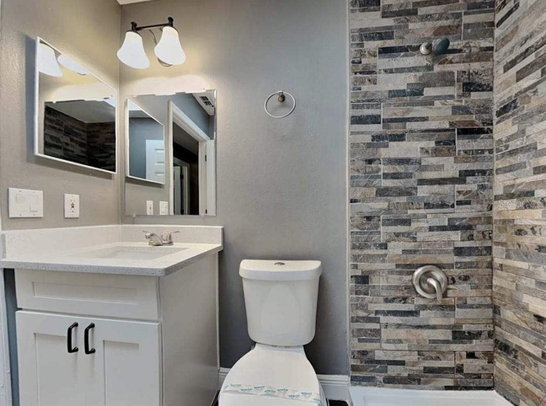 Image 5 of 17 For 2418 Radnor Avenue