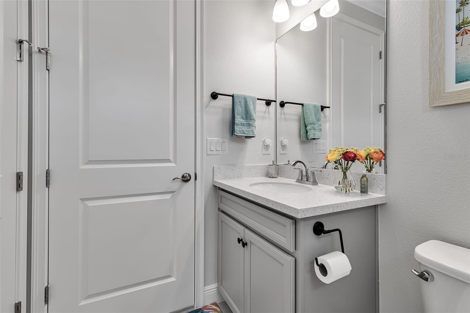 Image 15 of 49 For 5649 Long Shore Loop