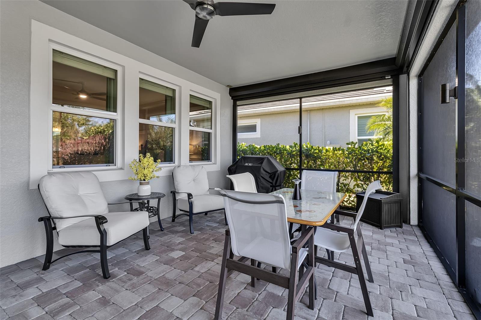 Image 26 of 49 For 5649 Long Shore Loop