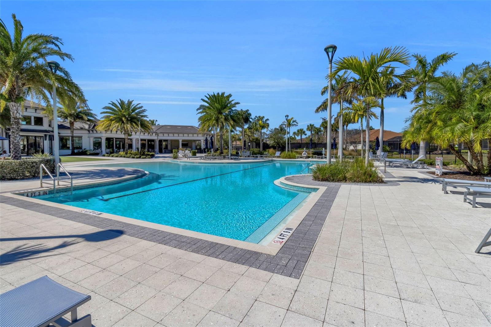 Image 34 of 49 For 5649 Long Shore Loop