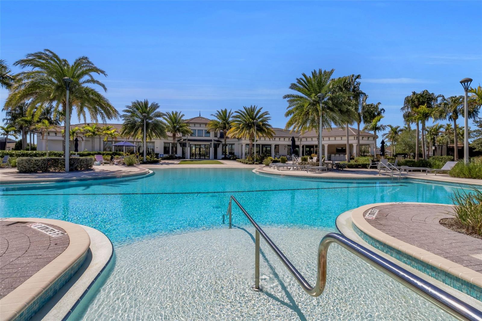 Image 35 of 49 For 5649 Long Shore Loop