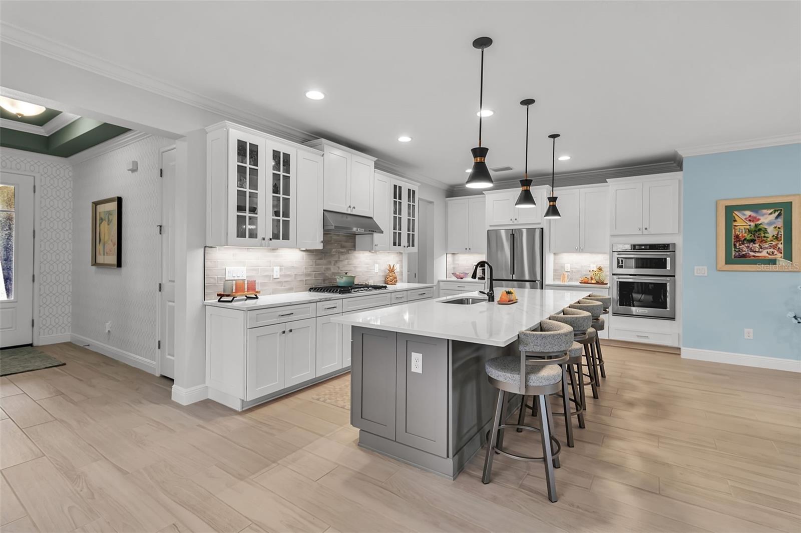 Image 4 of 49 For 5649 Long Shore Loop