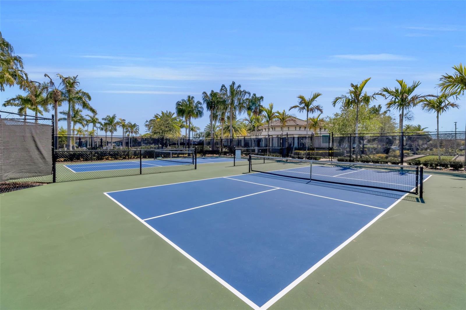 Image 43 of 49 For 5649 Long Shore Loop