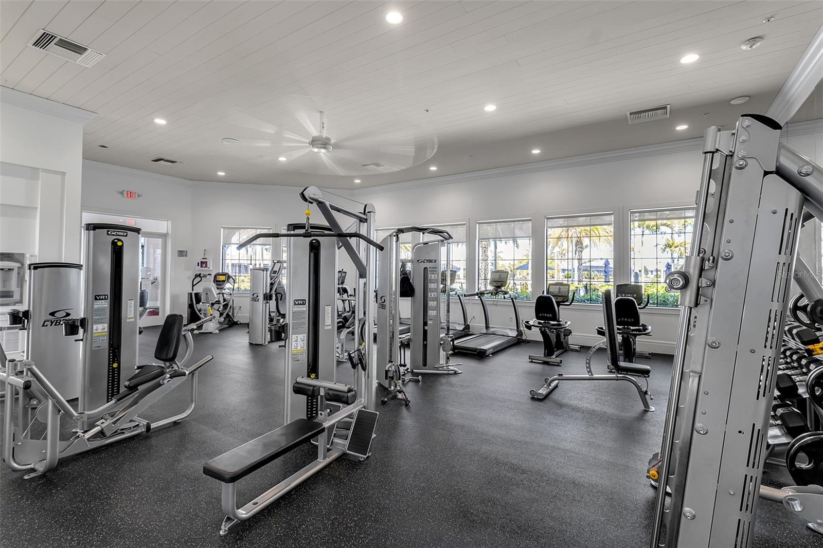 Image 45 of 49 For 5649 Long Shore Loop