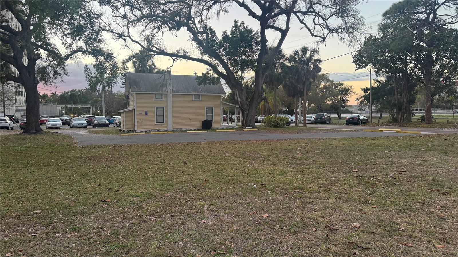 Image 6 of 7 For 1505 6th Avenue W